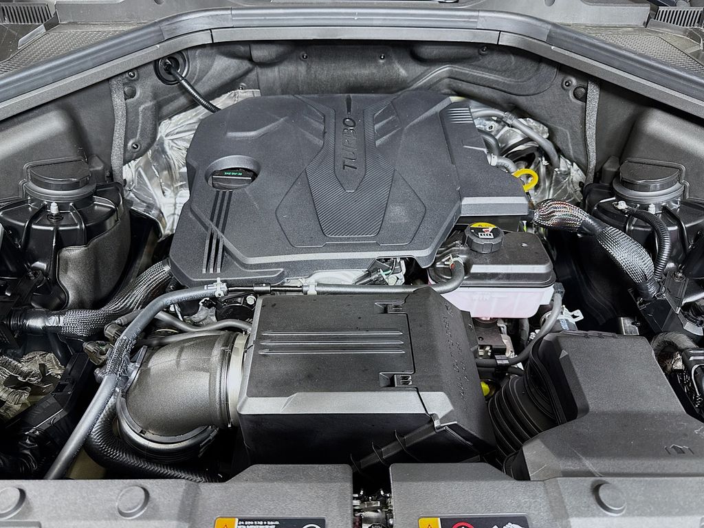Vehicle image 9 of 35