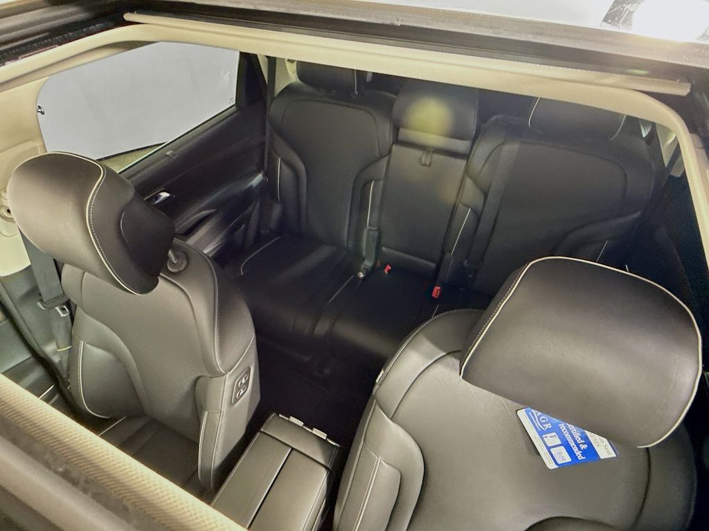 Vehicle image 15 of 35