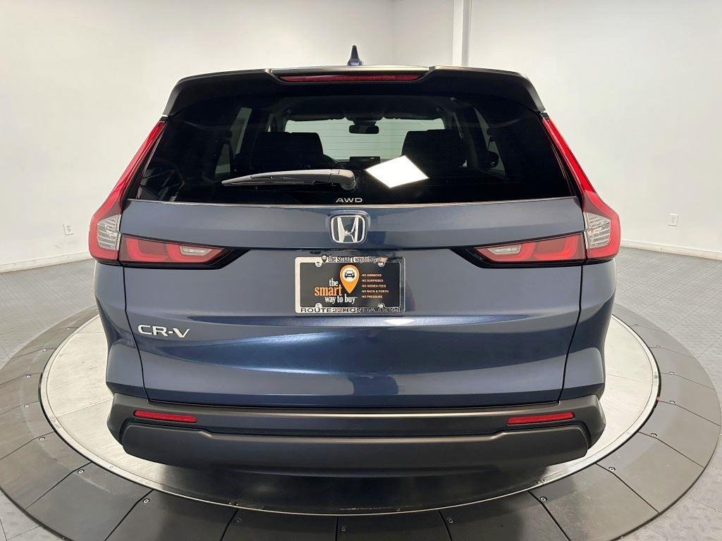 Vehicle image 16 of 25
