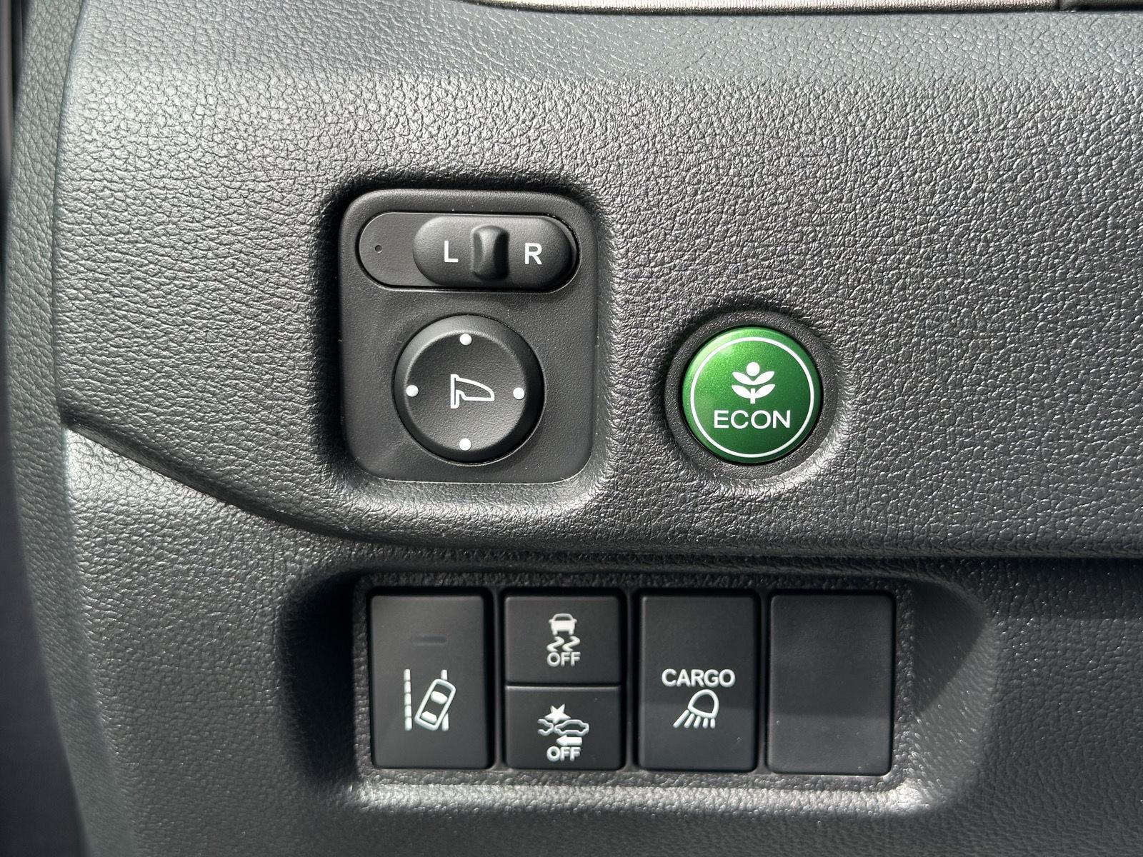 Vehicle image 16 of 29