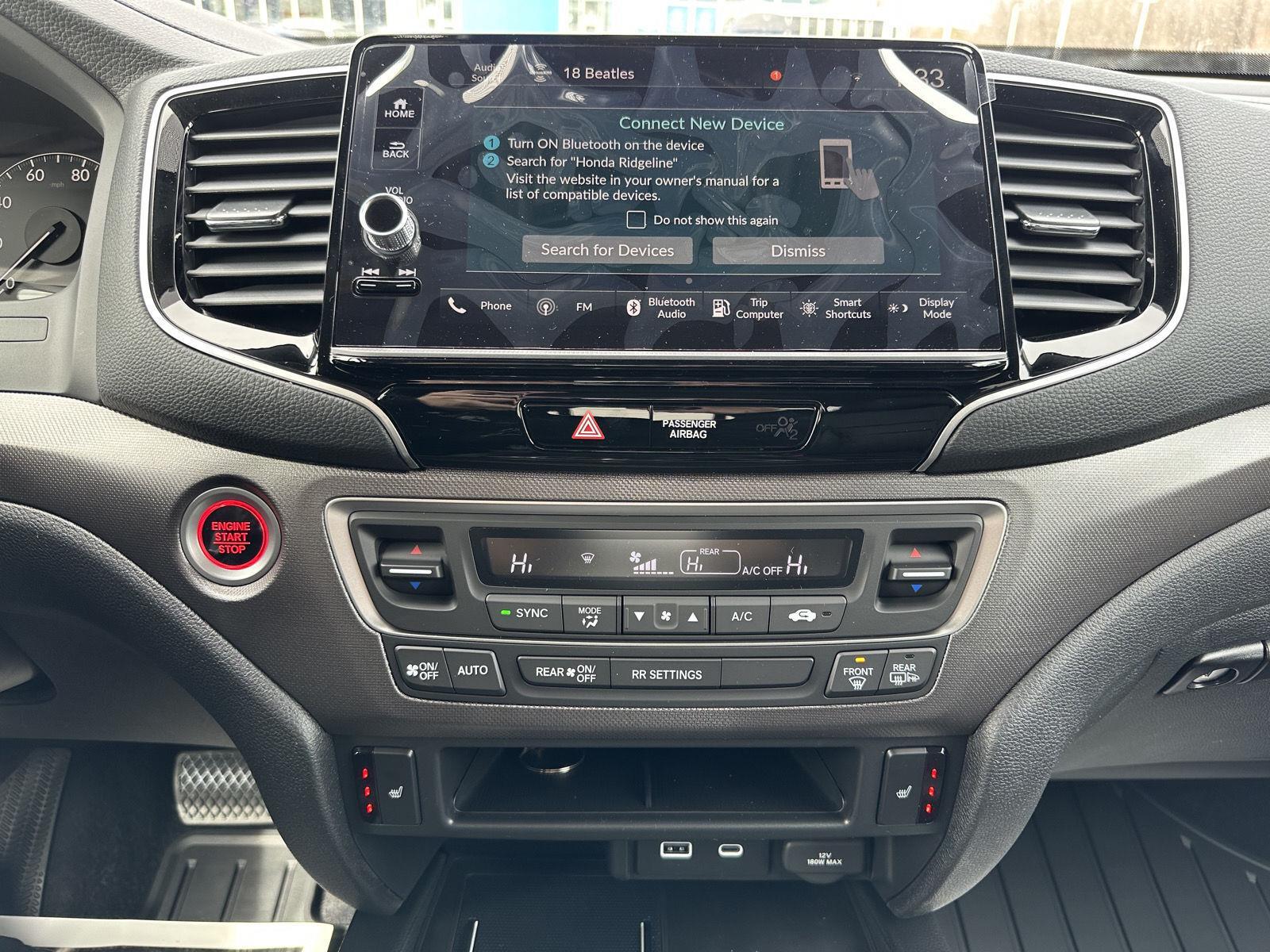 Vehicle image 23 of 29