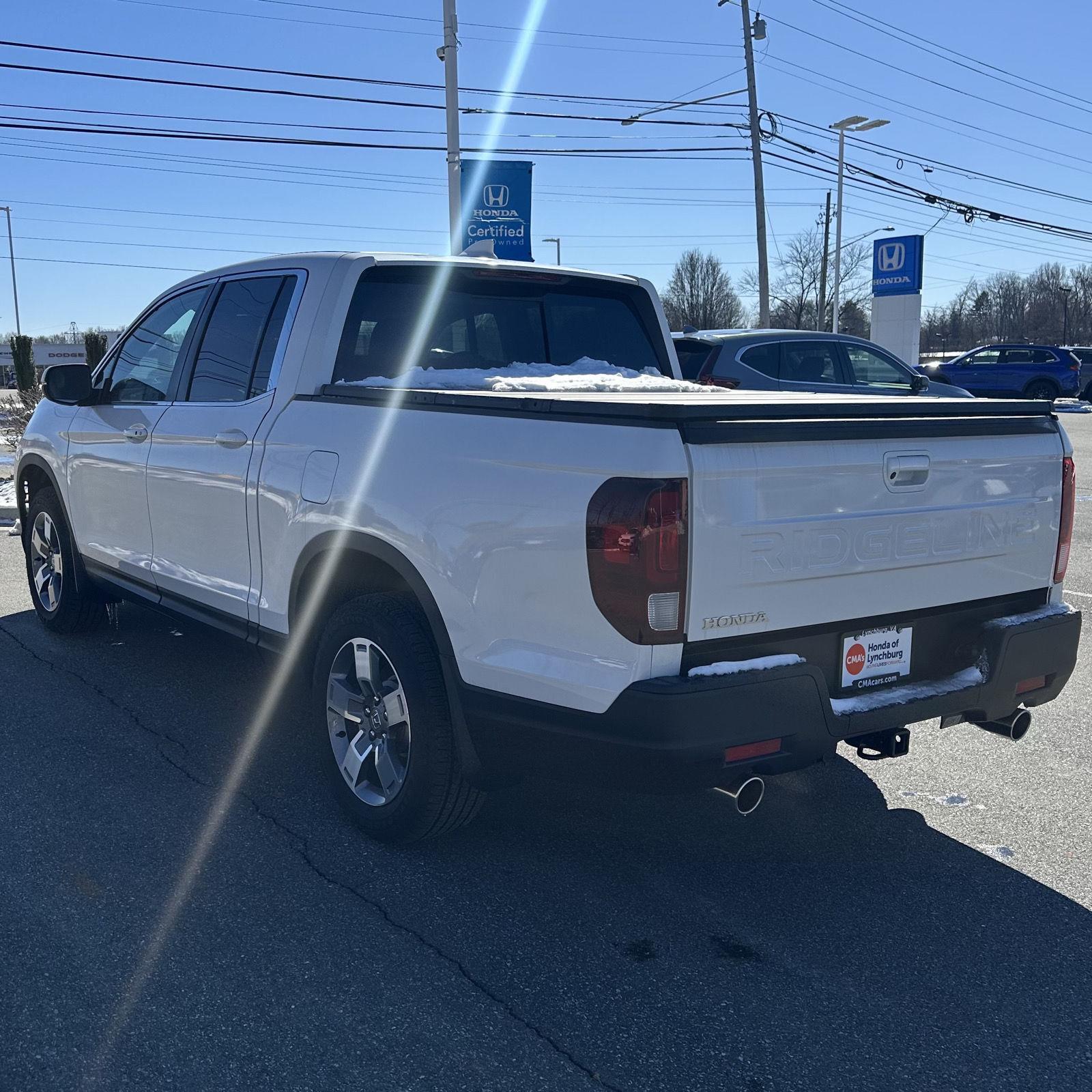 Vehicle image 6 of 29