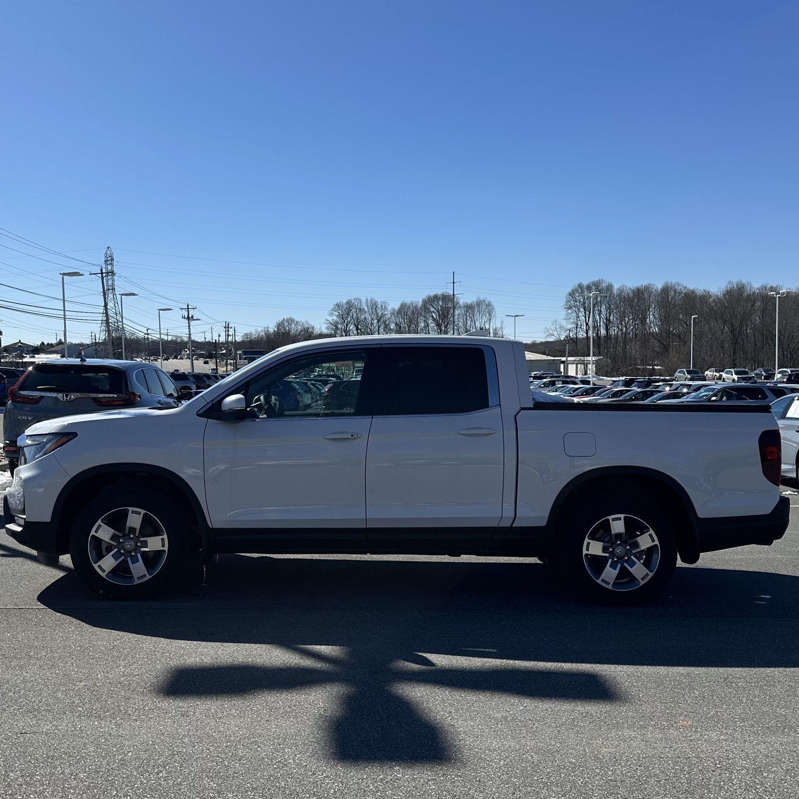 Vehicle image 7 of 29