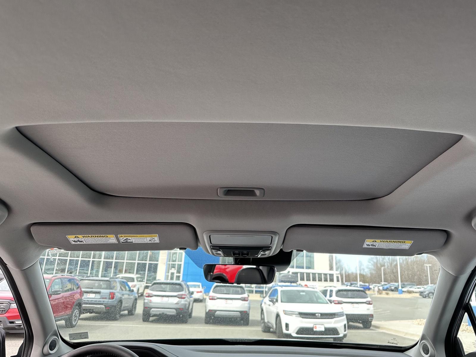 Vehicle image 13 of 29