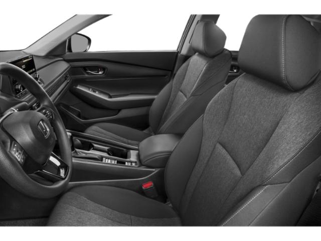 Vehicle image 11 of 15