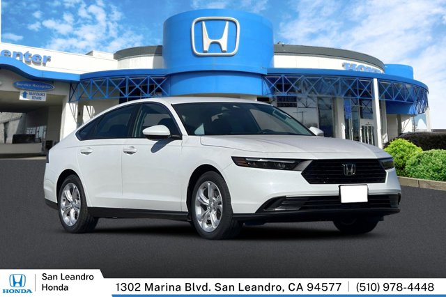 Vehicle image 4 of 29