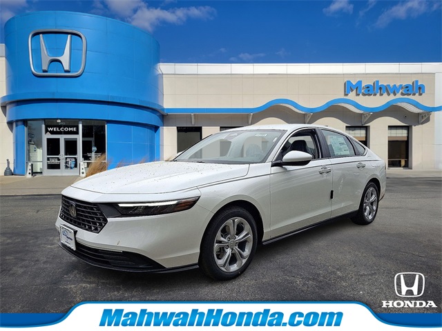 2025 Honda Accord LX Image 1 of 14