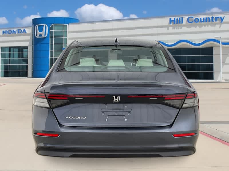 2025 Honda Accord LX Image 6 of 27