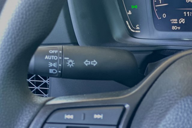 Vehicle image 28 of 31