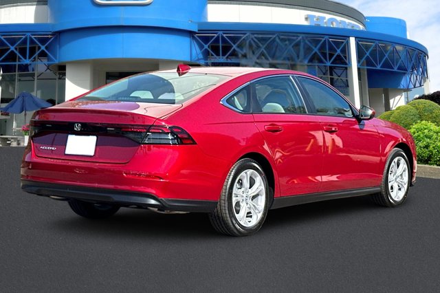 Vehicle image 6 of 31
