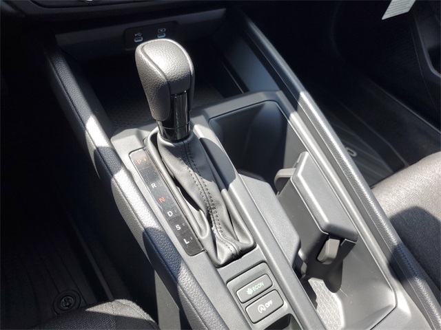 Vehicle image 23 of 27