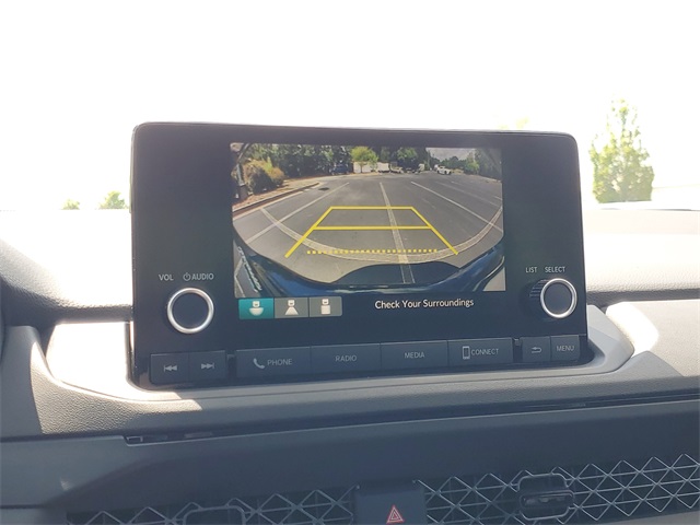 Vehicle image 20 of 27
