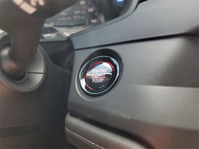 Vehicle image 26 of 27