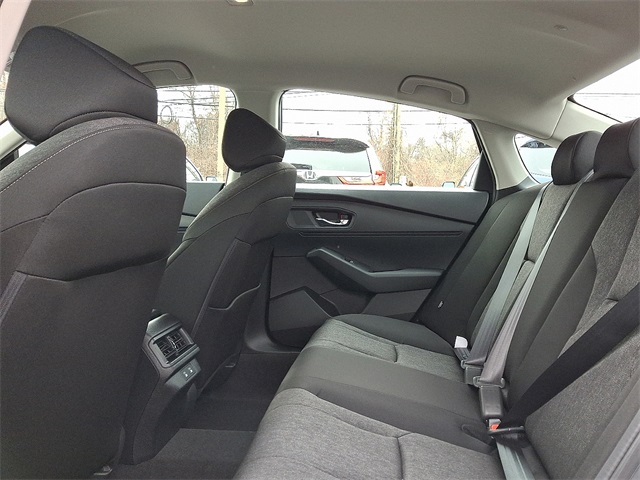 2025 Honda Accord LX Image 6 of 15