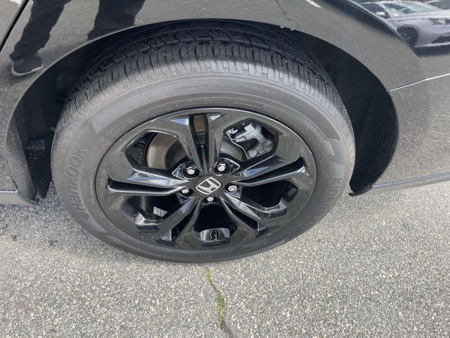 Vehicle image 14 of 35
