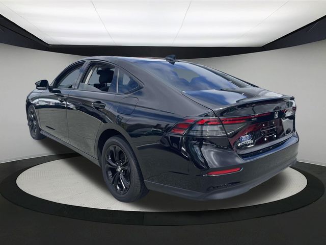 Vehicle image 6 of 35
