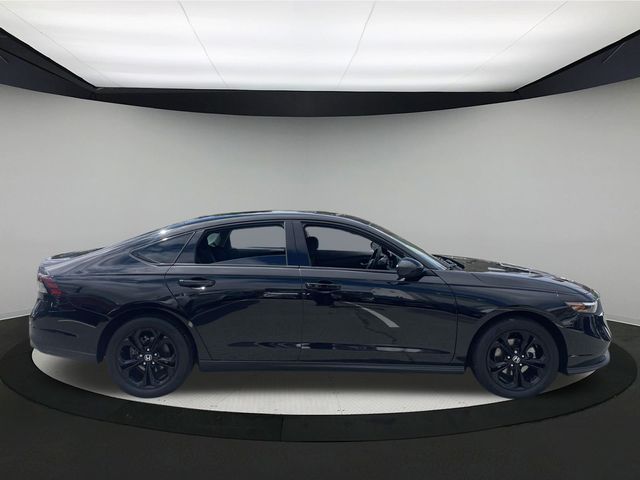 Vehicle image 9 of 35