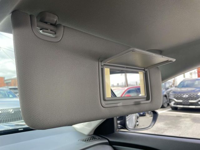 Vehicle image 28 of 35