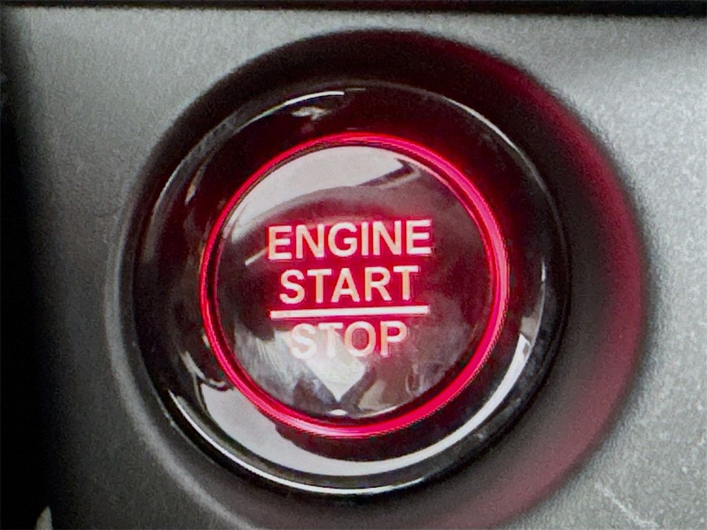 Vehicle image 24 of 40