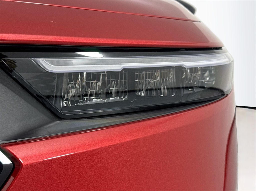 Vehicle image 12 of 40