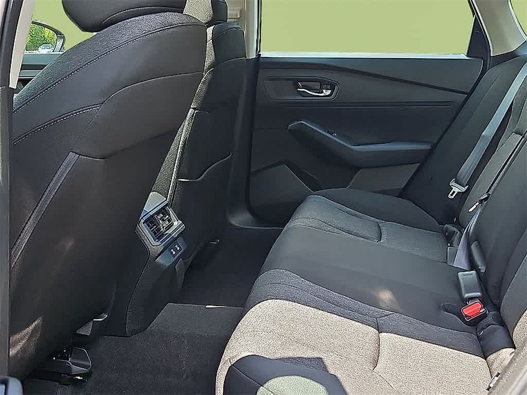 2025 Honda Accord Sedan SE Image 6 of 18