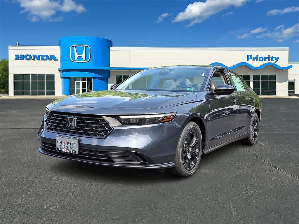 2025 Honda Accord Sedan SE Image 1 of 18