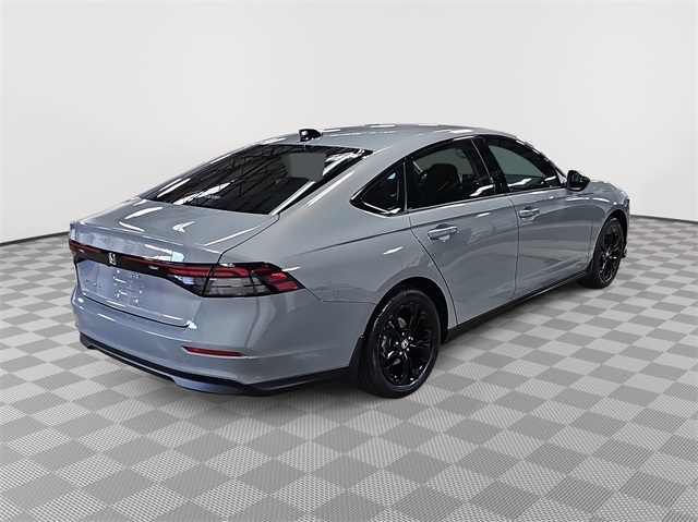 Vehicle image 5 of 36