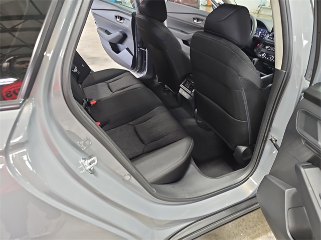 Vehicle image 11 of 36
