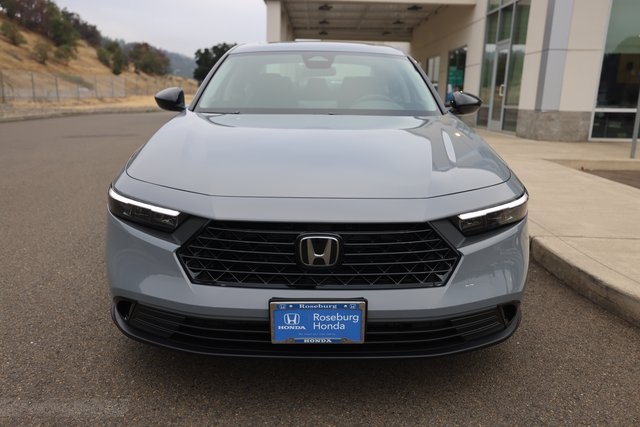 2025 Honda Accord Sedan SE Image 4 of 40