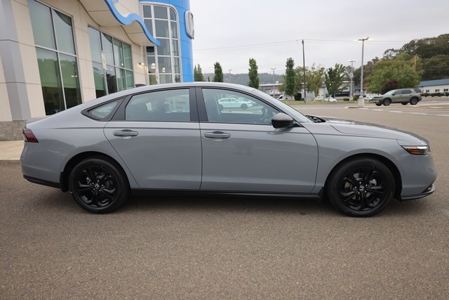 2025 Honda Accord Sedan SE Image 7 of 40