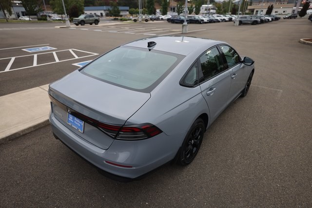 2025 Honda Accord Sedan SE Image 11 of 40