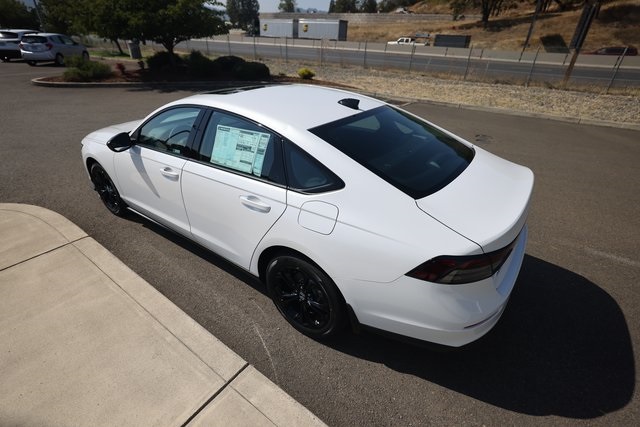 2025 Honda Accord Sedan SE Image 14 of 40