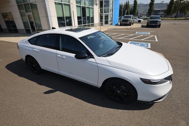 2025 Honda Accord Sedan SE Image 6 of 40