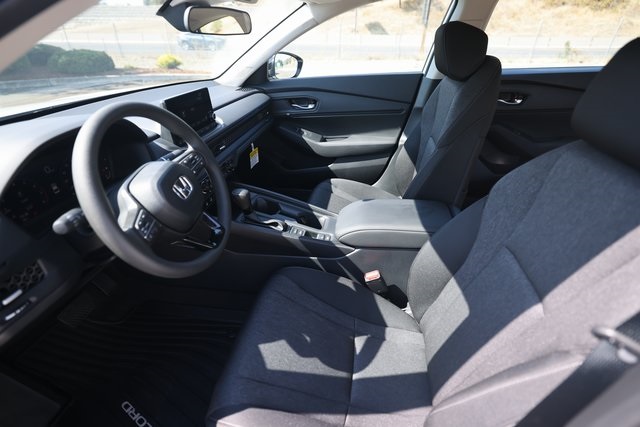 2025 Honda Accord Sedan SE Image 37 of 40