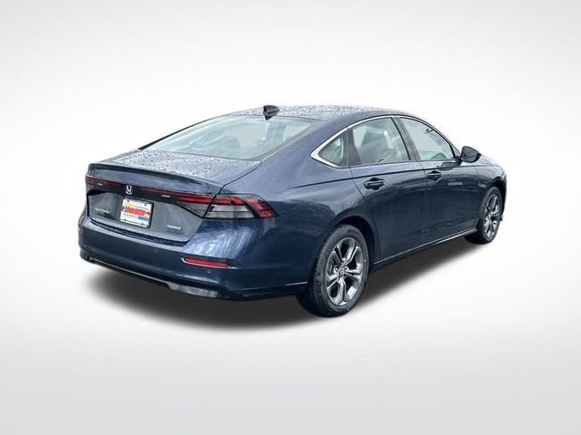Vehicle image 5 of 35