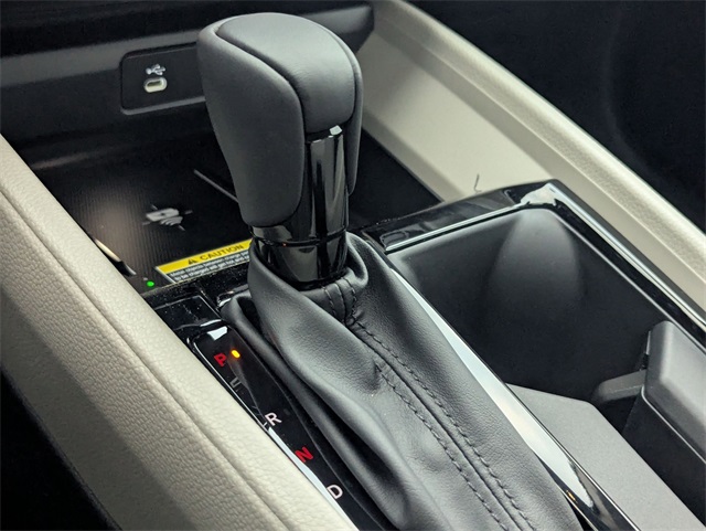 2025 Honda Accord Hybrid EX-L Image 17 of 25