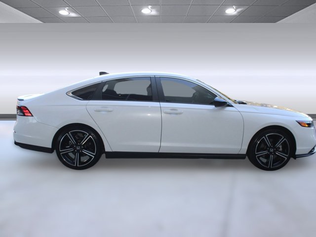 2025 Honda Accord Hybrid Sport Image 4 of 36