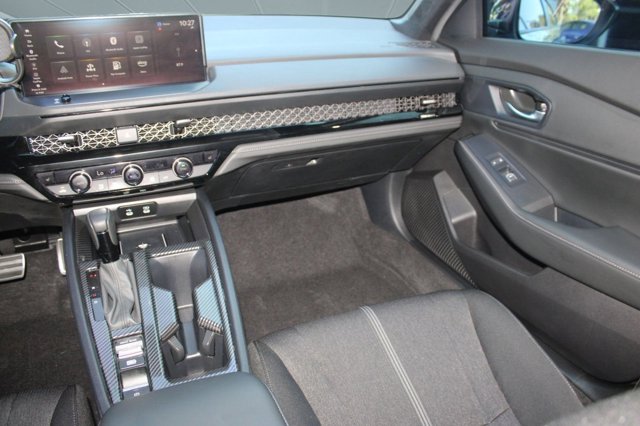 2025 Honda Accord Hybrid Sport Image 33 of 36