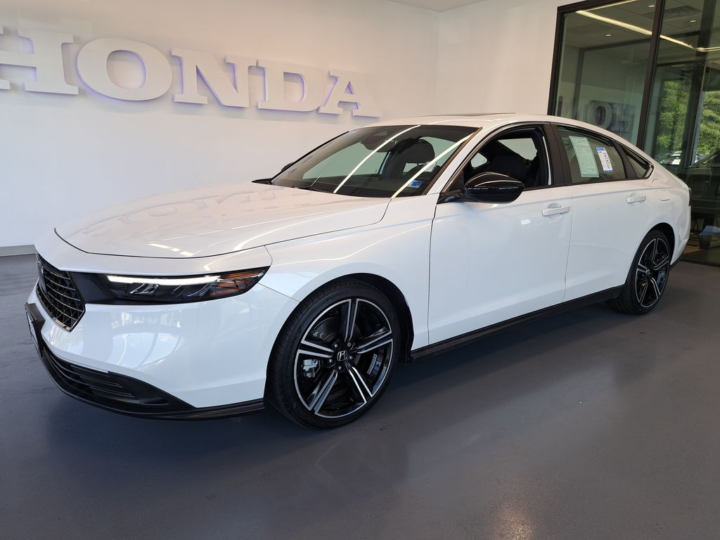 2025 Honda Accord Hybrid Sport Image 1 of 38