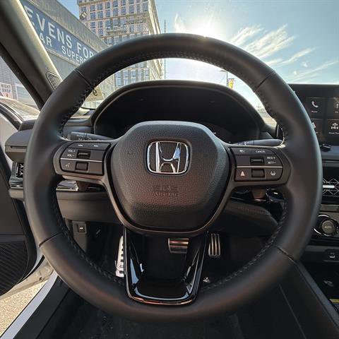 2025 Honda Accord Hybrid Sport Image 18 of 20