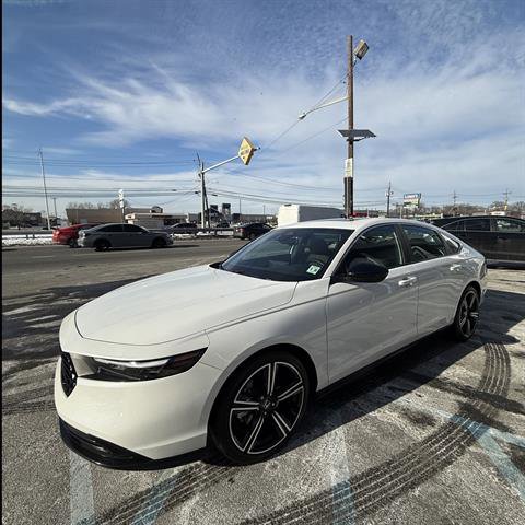 2025 Honda Accord Hybrid Sport Image 1 of 20