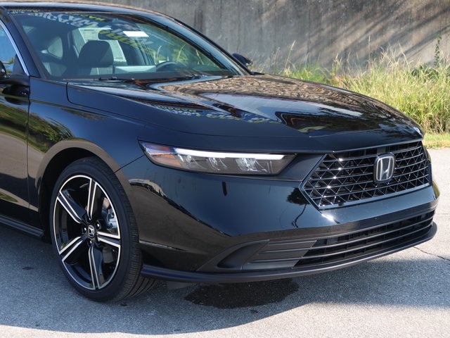 2025 Honda Accord Hybrid Sport Image 3 of 32