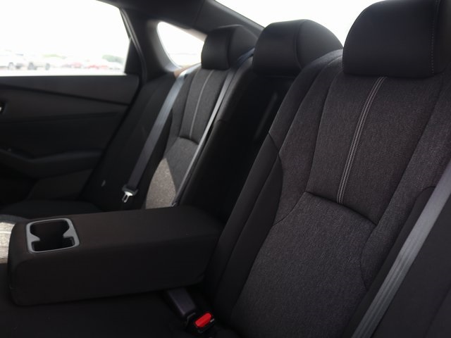 2025 Honda Accord Hybrid Sport Image 11 of 32