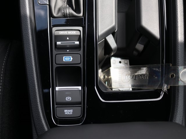 2025 Honda Accord Hybrid Sport Image 25 of 32