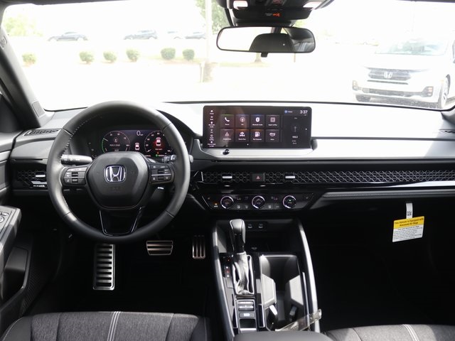 2025 Honda Accord Hybrid Sport Image 15 of 32