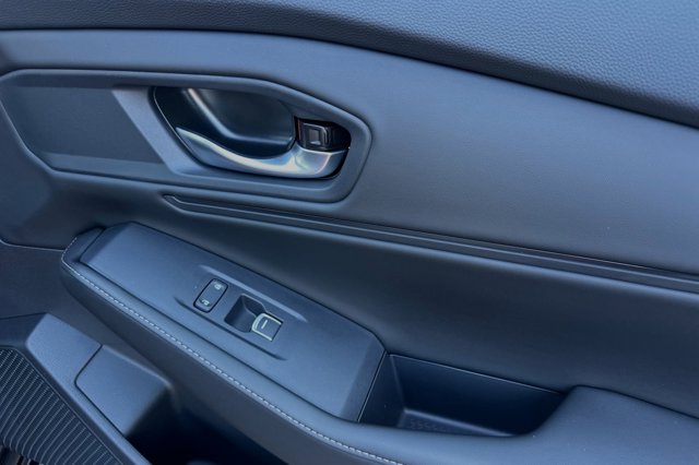 2025 Honda Accord Hybrid Sport-L Image 21 of 31