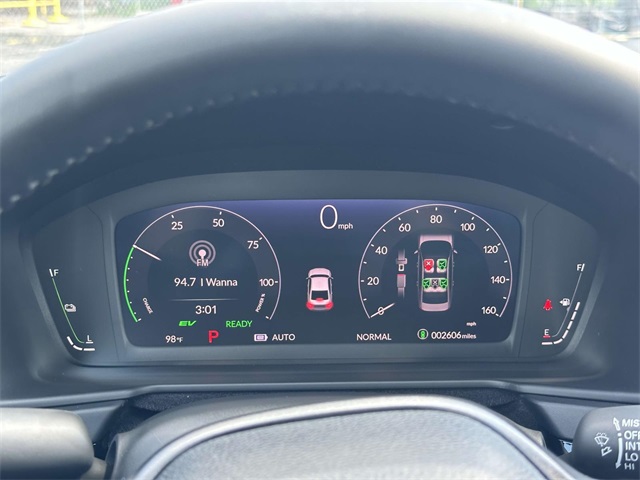 Vehicle image 9 of 25