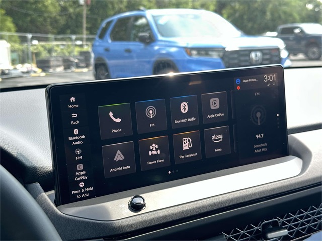 Vehicle image 11 of 25