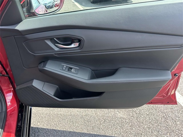Vehicle image 13 of 25