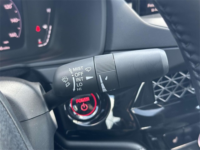 Vehicle image 24 of 25